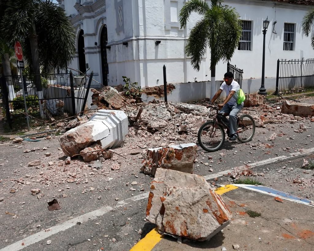 Panama Earthquake Emergency Disrupts Daily Life