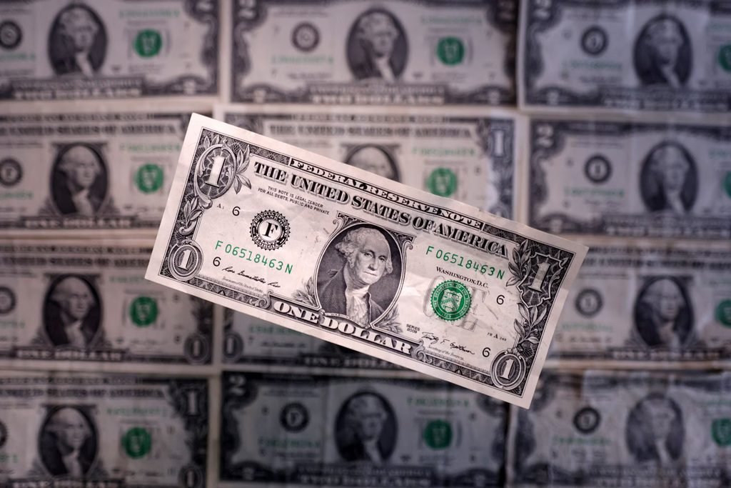 Dollar Pulls Back As Investors Weigh Fed Policy Dollar Pulls Back As Investors Weigh Fed Policy