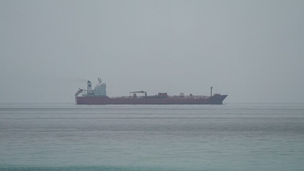 Gulf Oil Flows Recover Despite War Disruption