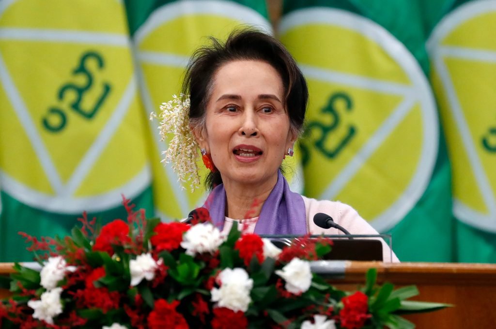 Rare Photos of Aung San Suu Kyi Draw Attention